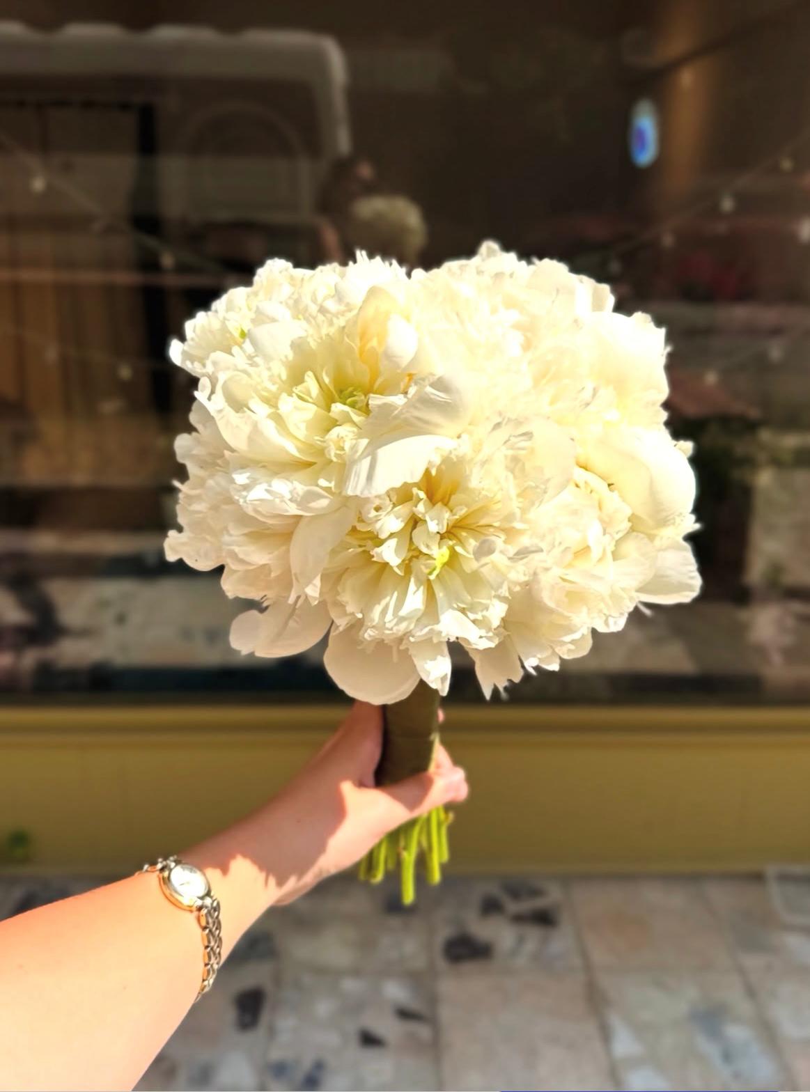 Beyaz Zarafet Buketi